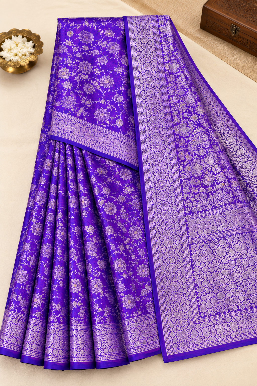 Designer Handloom Saree thumbnail 5